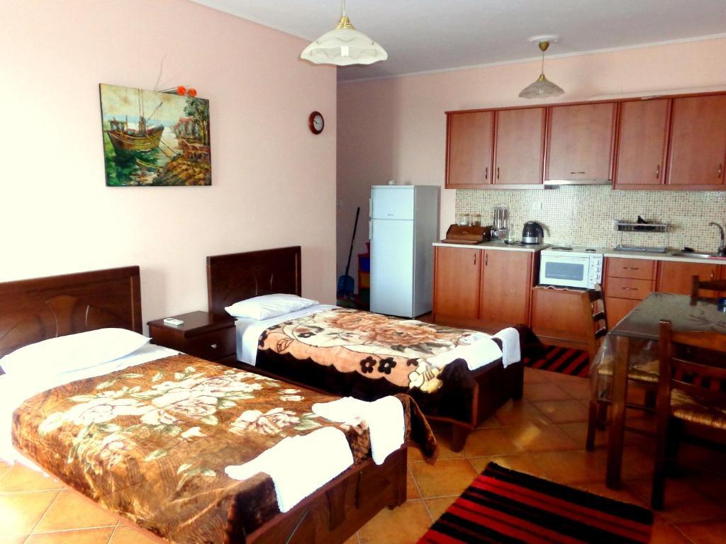 Makronas Apartments Karystos  Extérieur photo