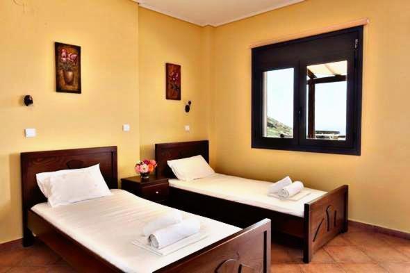 Makronas Apartments Karystos  Extérieur photo