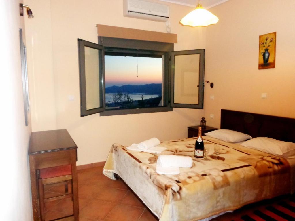 Makronas Apartments Karystos  Extérieur photo
